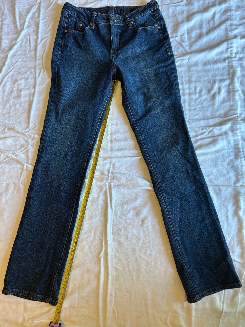 Signature by Levi Strauss Women’s Boot Cut stretch Jeans in Black, size 10 long